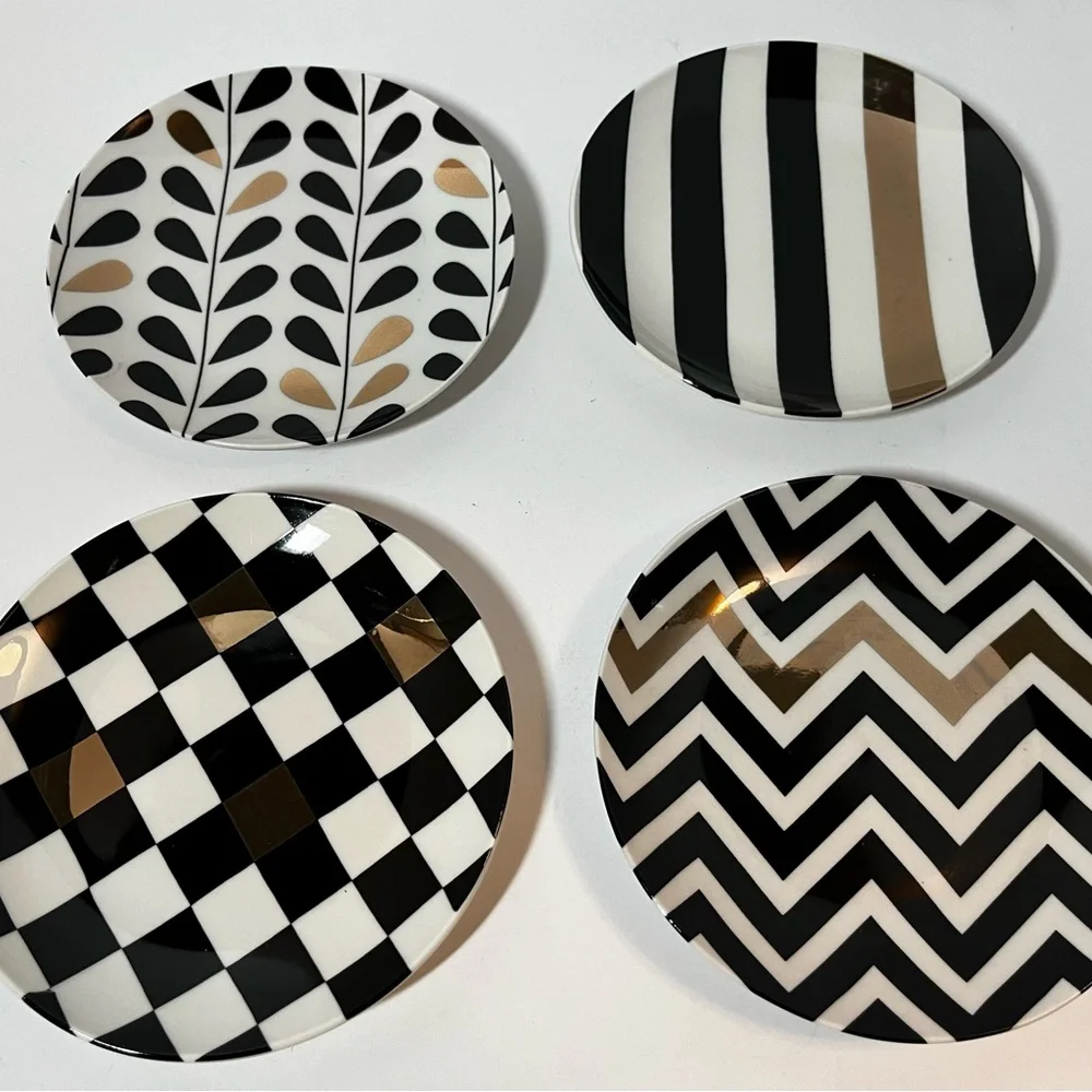 Macy’s Designer plates - set of 4